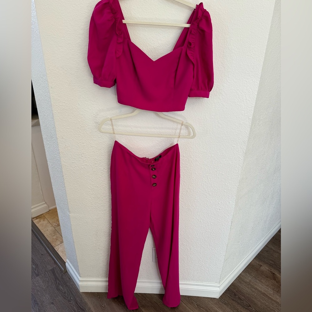 Fuchsia 2-piece crop pant set